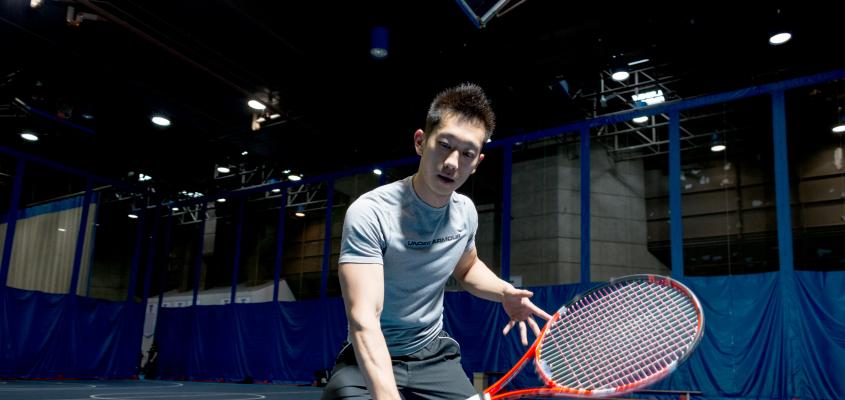 Man Playing tennis